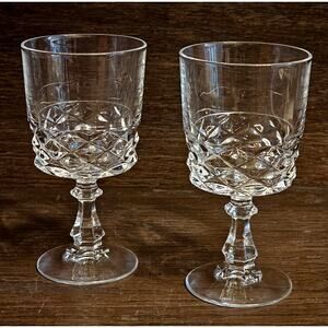 CRYSTAL d'ARQUES Durand Diamond Pattern Wine Goblet Stem Glass 5.25" Set of 2